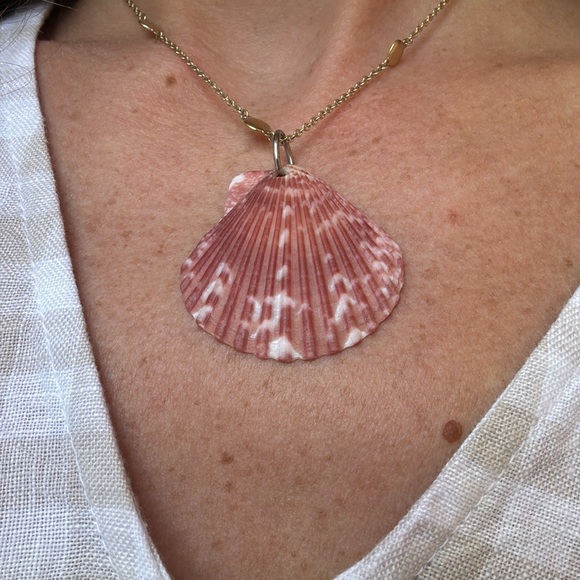 Seashell charm - Picture 2 of 2